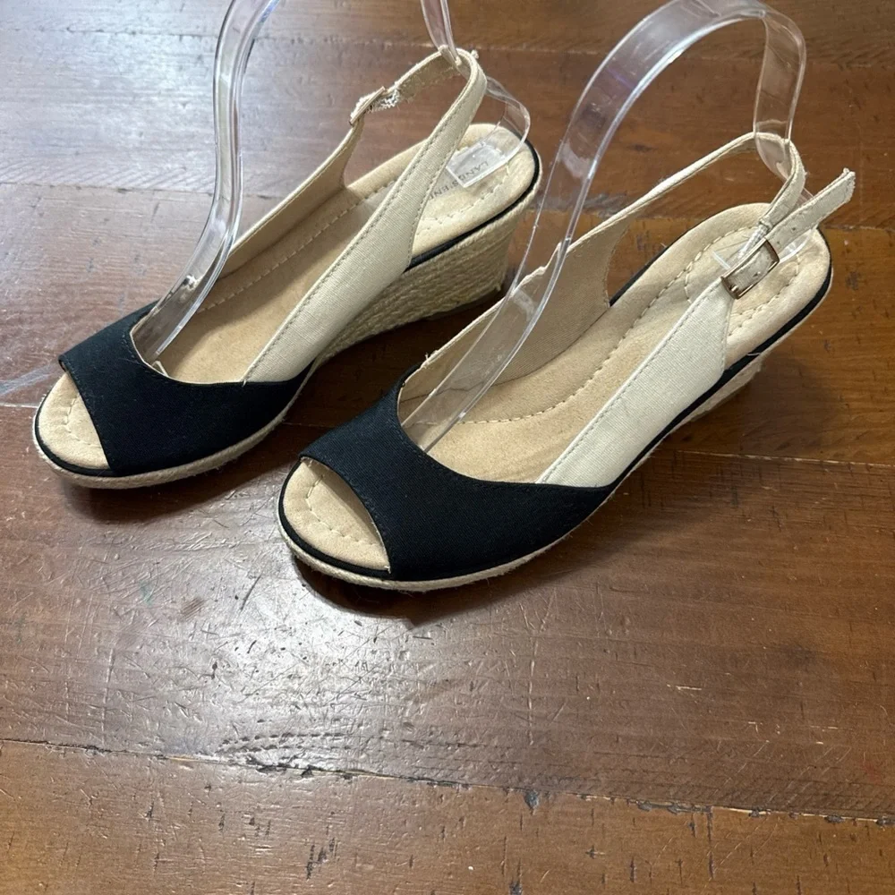Lands' End Black and Cream Espadrille Slingbacks size 7